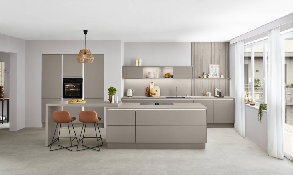 Cream laser matte kitchen by Prestons Kitchens